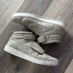 Men's High-Top Casual Sneakers in Light Gray